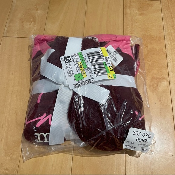 NWT girl’s 3 pc sleepwear - Picture 4 of 5